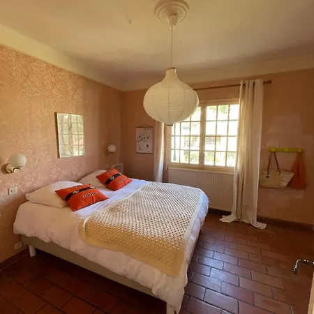 - Quartier Noailles 耶尔